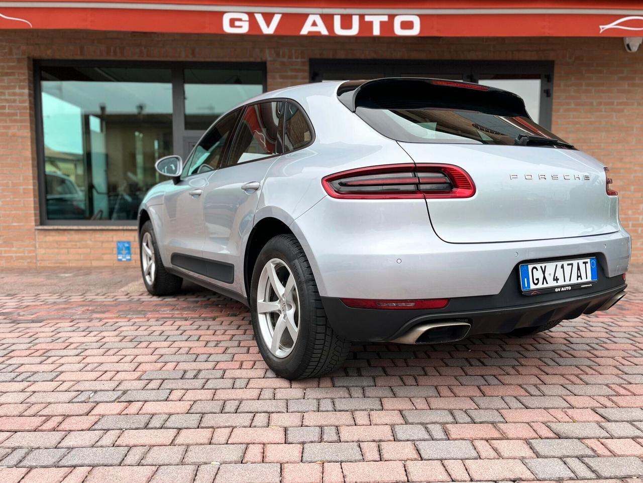Porsche Macan 2.0 252 CV