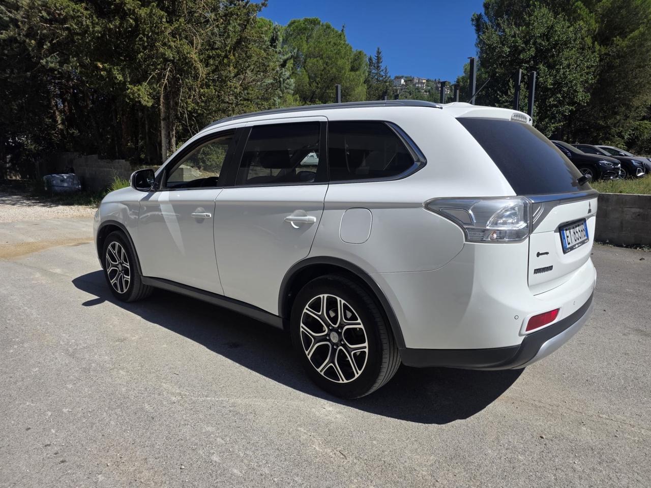 Mitsubishi Outlander 2.2 DI-D 4WD Instyle 7p.
