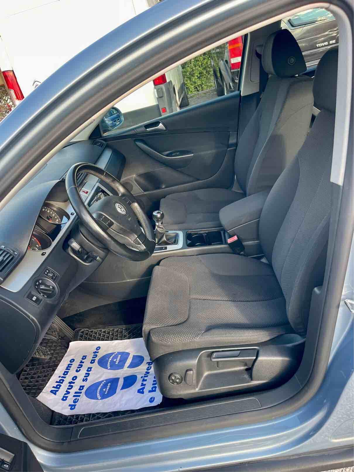VOLKSWAGEN PASSAT - SOLO 99 000 KM - UNICO PROPRIETARIO