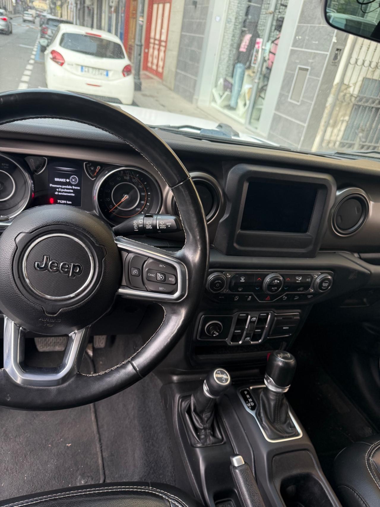 Jeep Wrangler Unlimited 2.2 Mjt II Sahara 5 PORTE