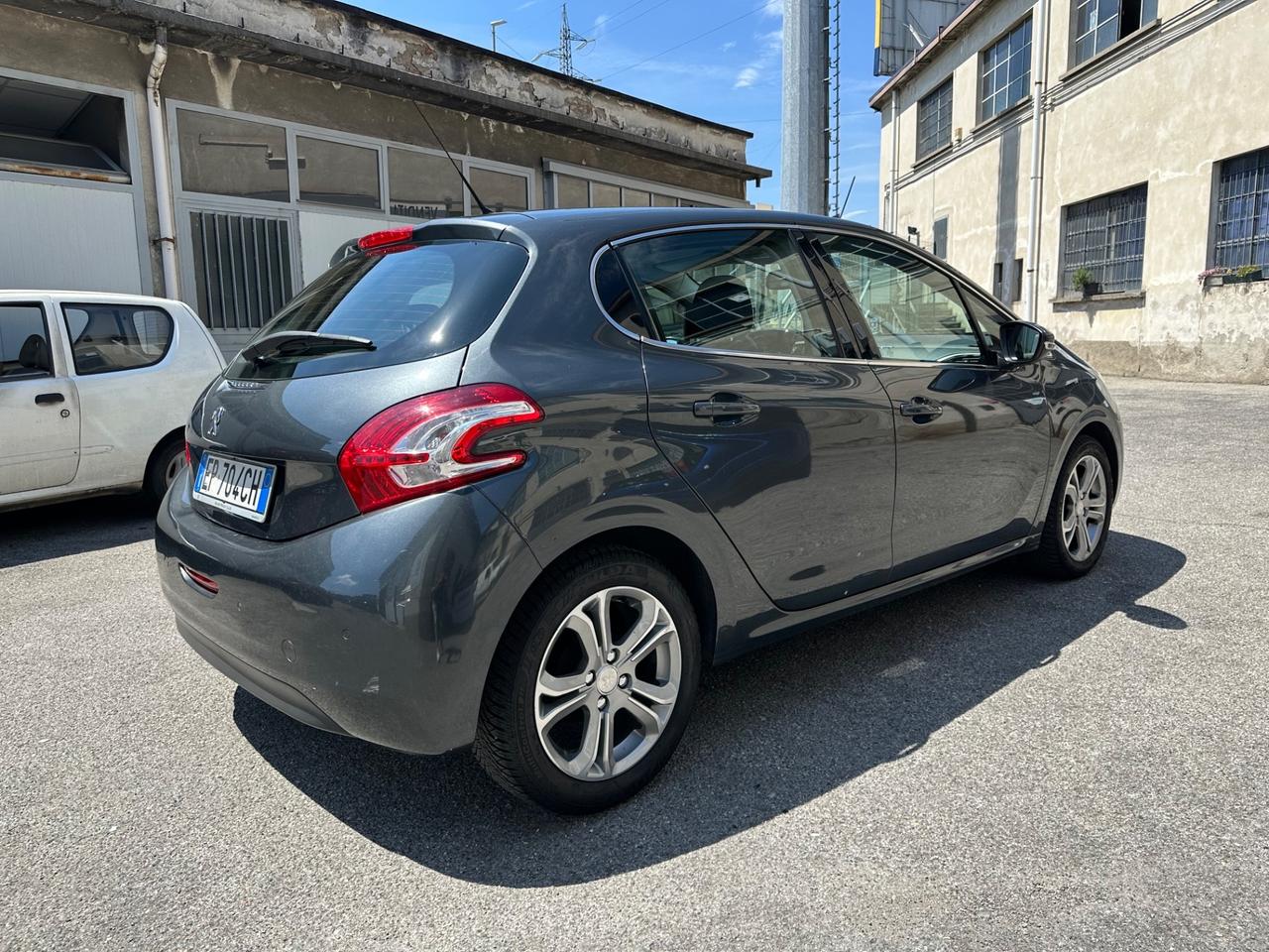 Peugeot 208 1.2 VTi 82 CV 5 porte