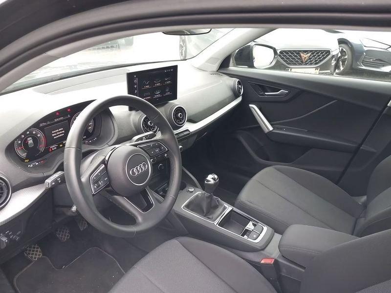 Audi Q2 Q2 30 TFSI Business Advanced LED PDC COCKPIT