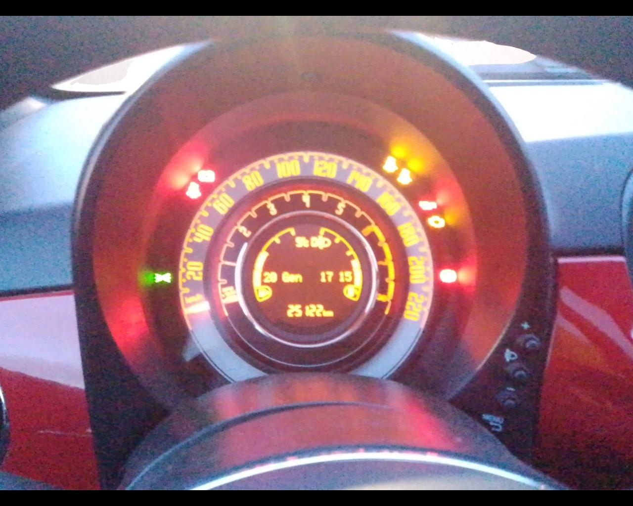 FIAT 500 (2015-2024) - 500 C 1.0 Hybrid Dolcevita