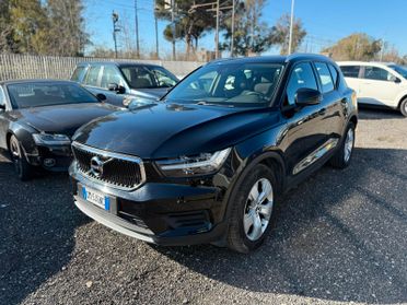 Volvo XC40 D3 AWD Geartronic Momentum