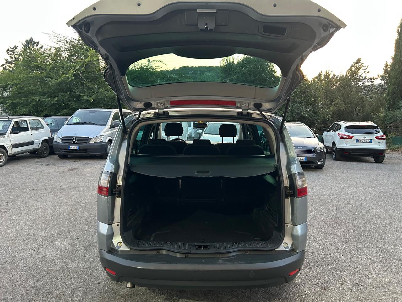 Ford S-Max 2.0 TDCi 140CV 5 Posti