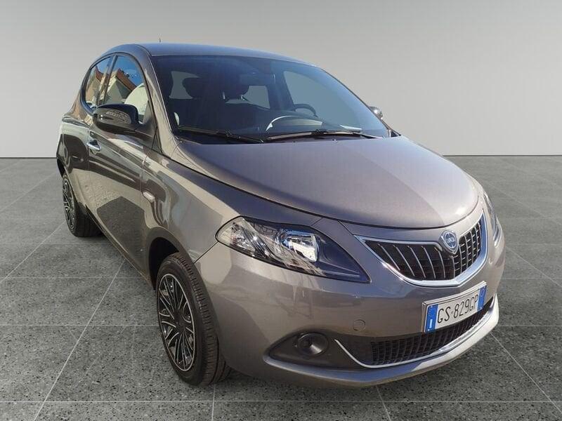 Lancia Ypsilon 1.0 FireFly 5 porte S&S Hybrid Platino