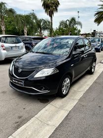 Lancia Ypsilon 1.2 69 CV 5 porte Platinum