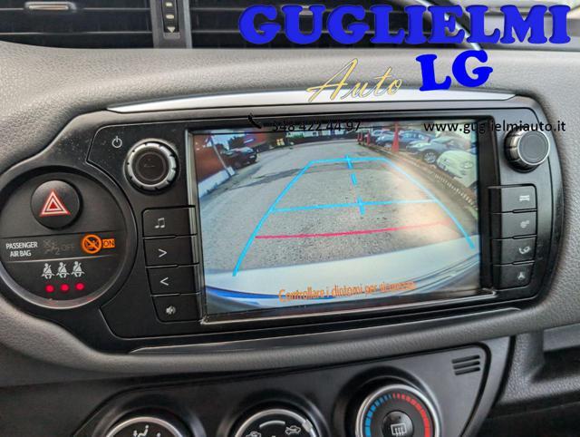 TOYOTA Yaris 1.3 5 porte Active Neopatentati