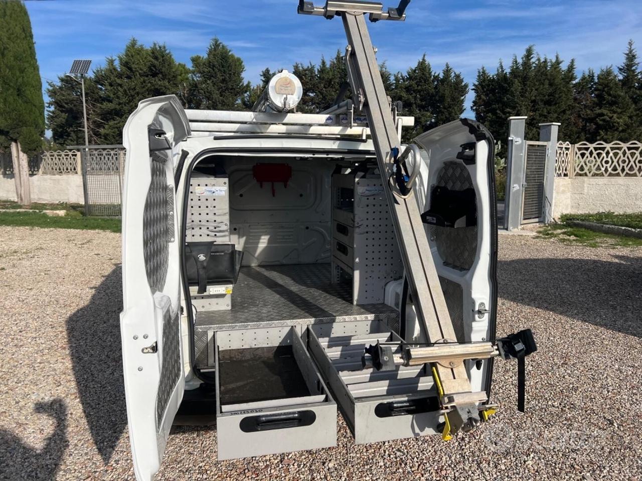 2 Fiat Fiorino 1.3 mjt 75cv 2014 allestito