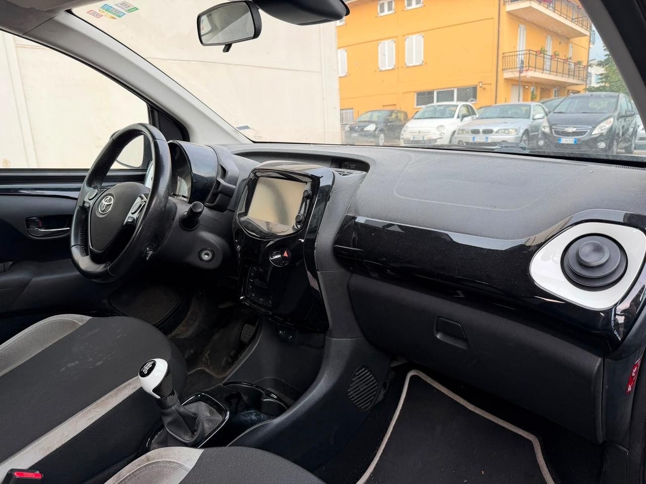 Toyota Aygo 1.0 VVT-i AUTO INCIDENTATA 99000 KM