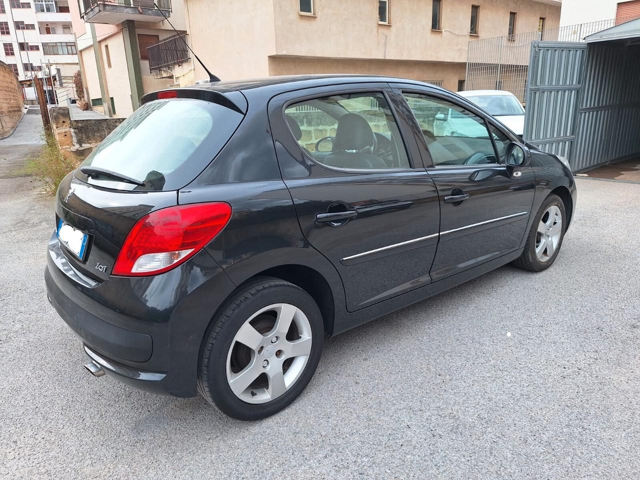 Peugeot 207 1.6 8V HDi 93CV 5p. Allure