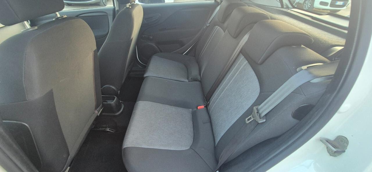 Fiat Punto 1.3 MJT II 75 CV 5 porte Street