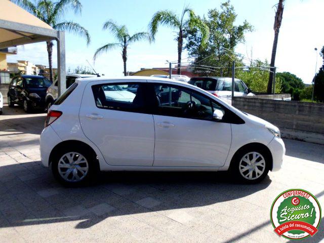 TOYOTA Yaris 1.4 D-4D 5 porte Lounge