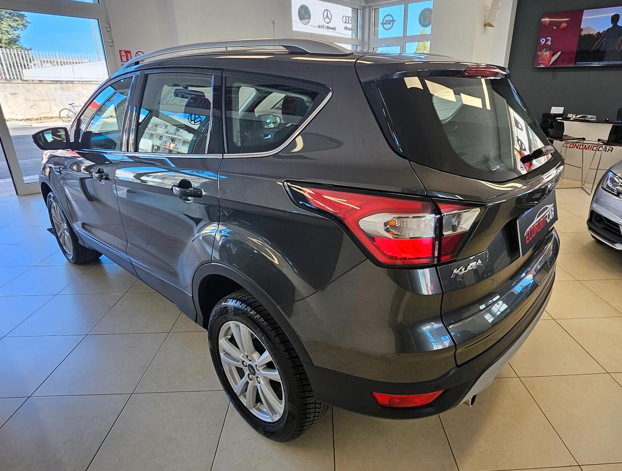 Ford Kuga 1.5 TDCI 120 CV S&S 2WD Titanium