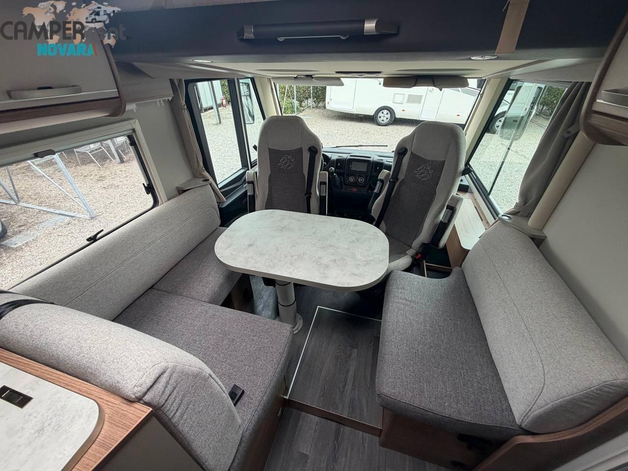 Knaus LIVE I 700 MEG MOTORHOME LETTI GEMELLI