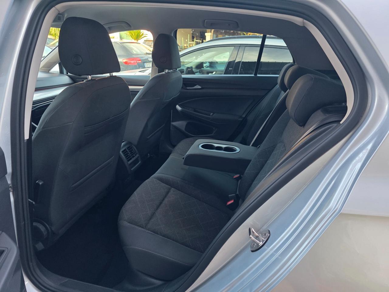 Volkswagen Golf 2.0 TDI DSG SCR Style