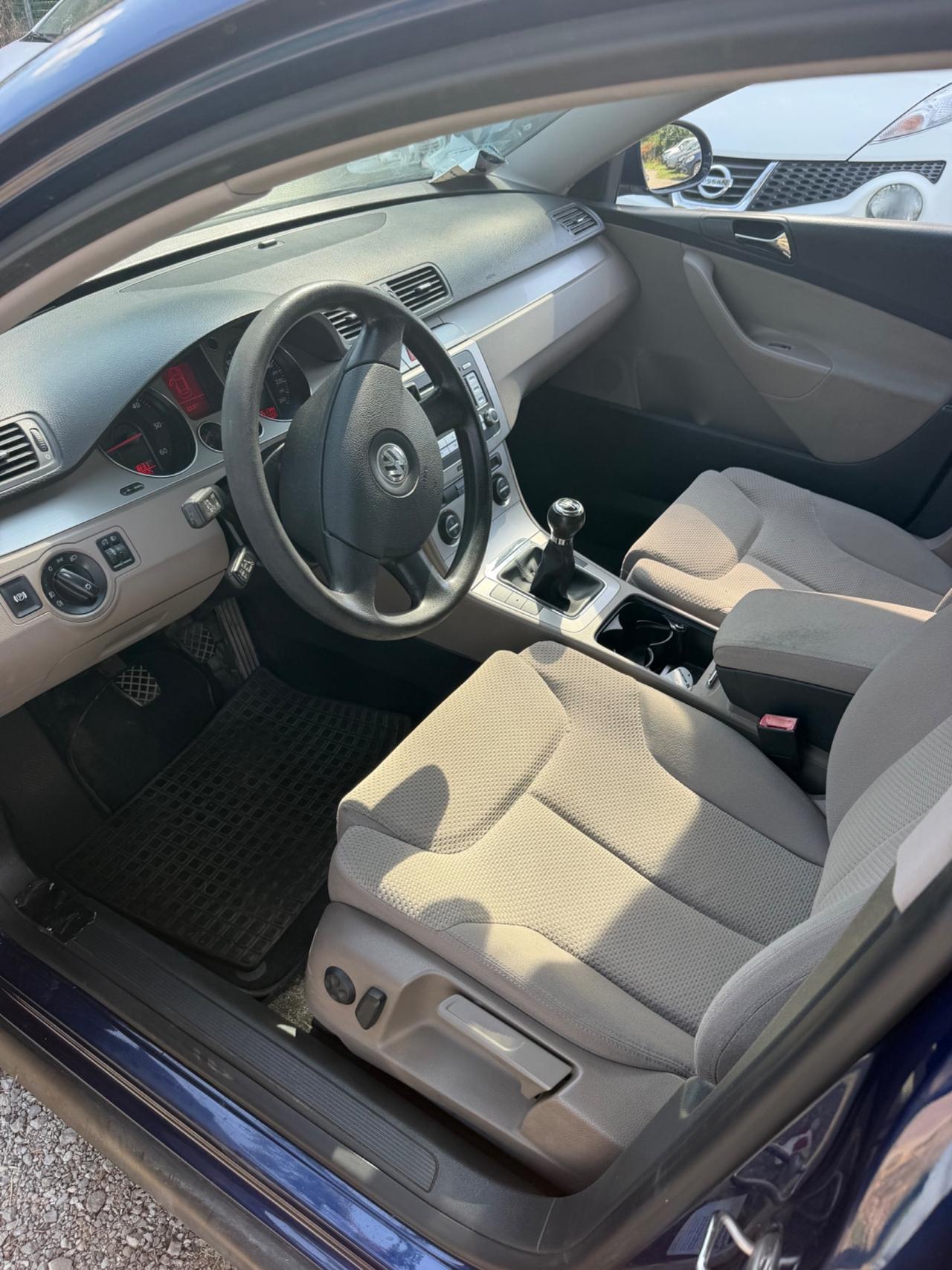 Volkswagen Passat 1.9 TDI/105CV DPF Var. Comf.