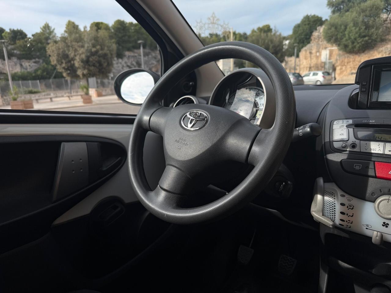 Toyota Aygo/1.0 68CV/NAVI/CLIMA/SOLO 55000 KM