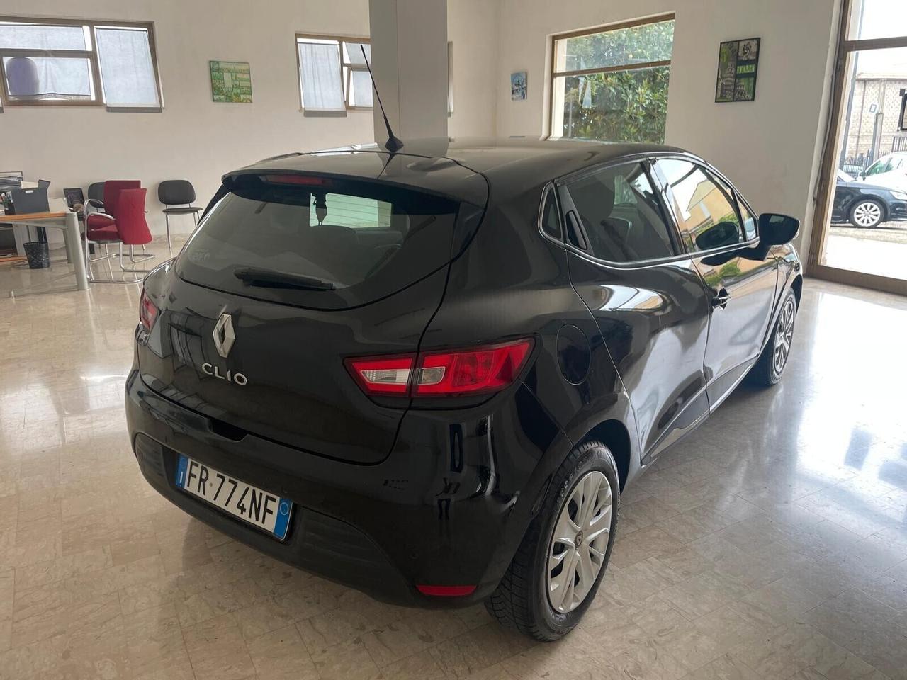 RENAULT CLIO 1.2 12V 90.000 KM "COME NUOVA"