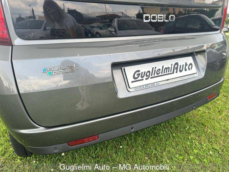 FIAT Doblò 1.4 T-Jet 16V Natural Power Lounge 7 Posti