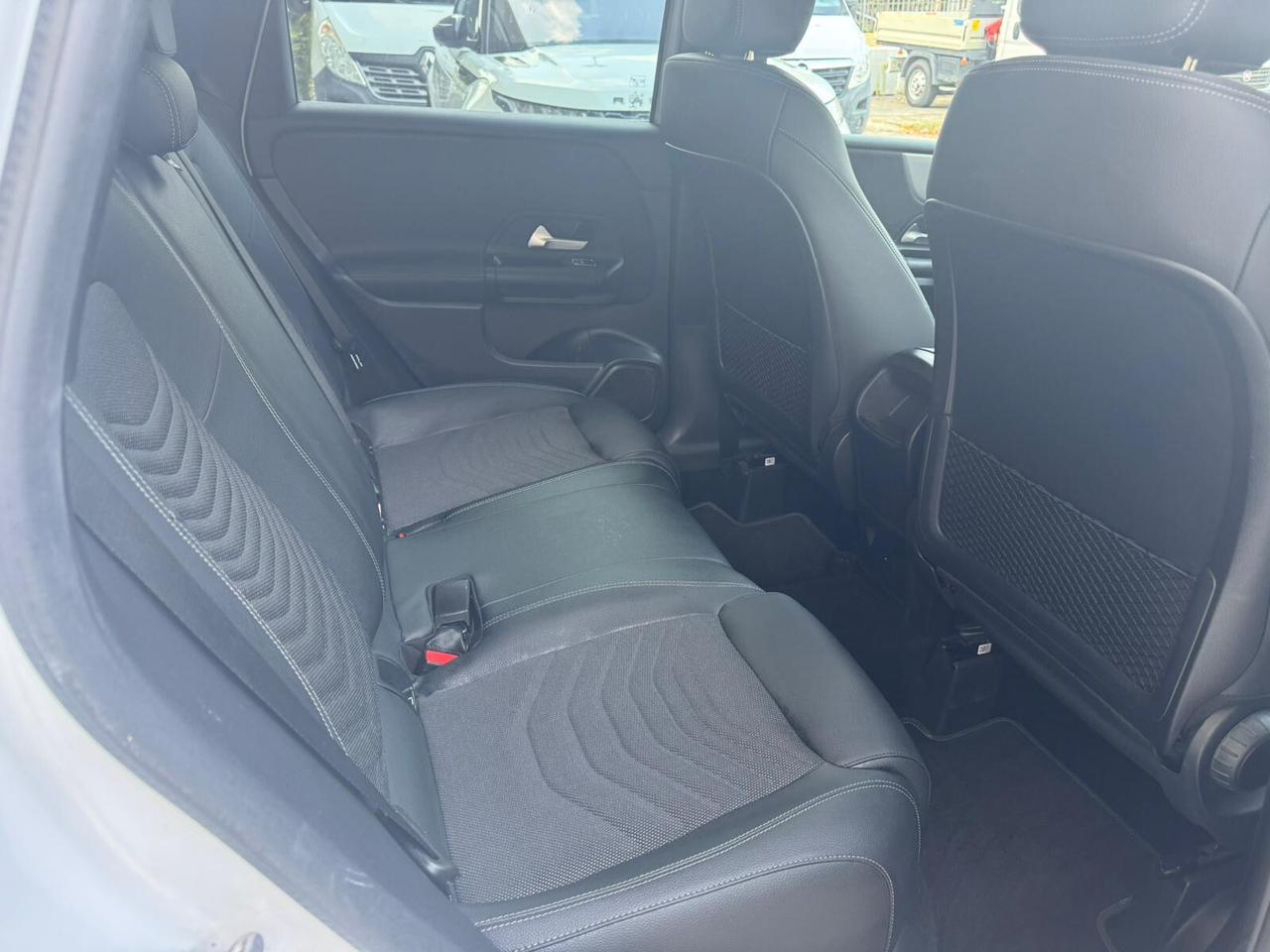 Mercedes-benz B 180 B 180 d Automatic Business Extra