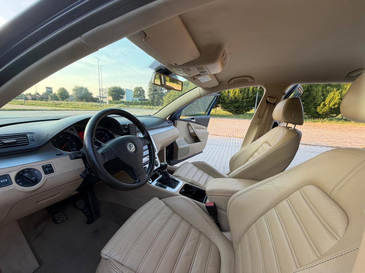 Volkswagen Passat 2.0 TDI DPF Var. Highline