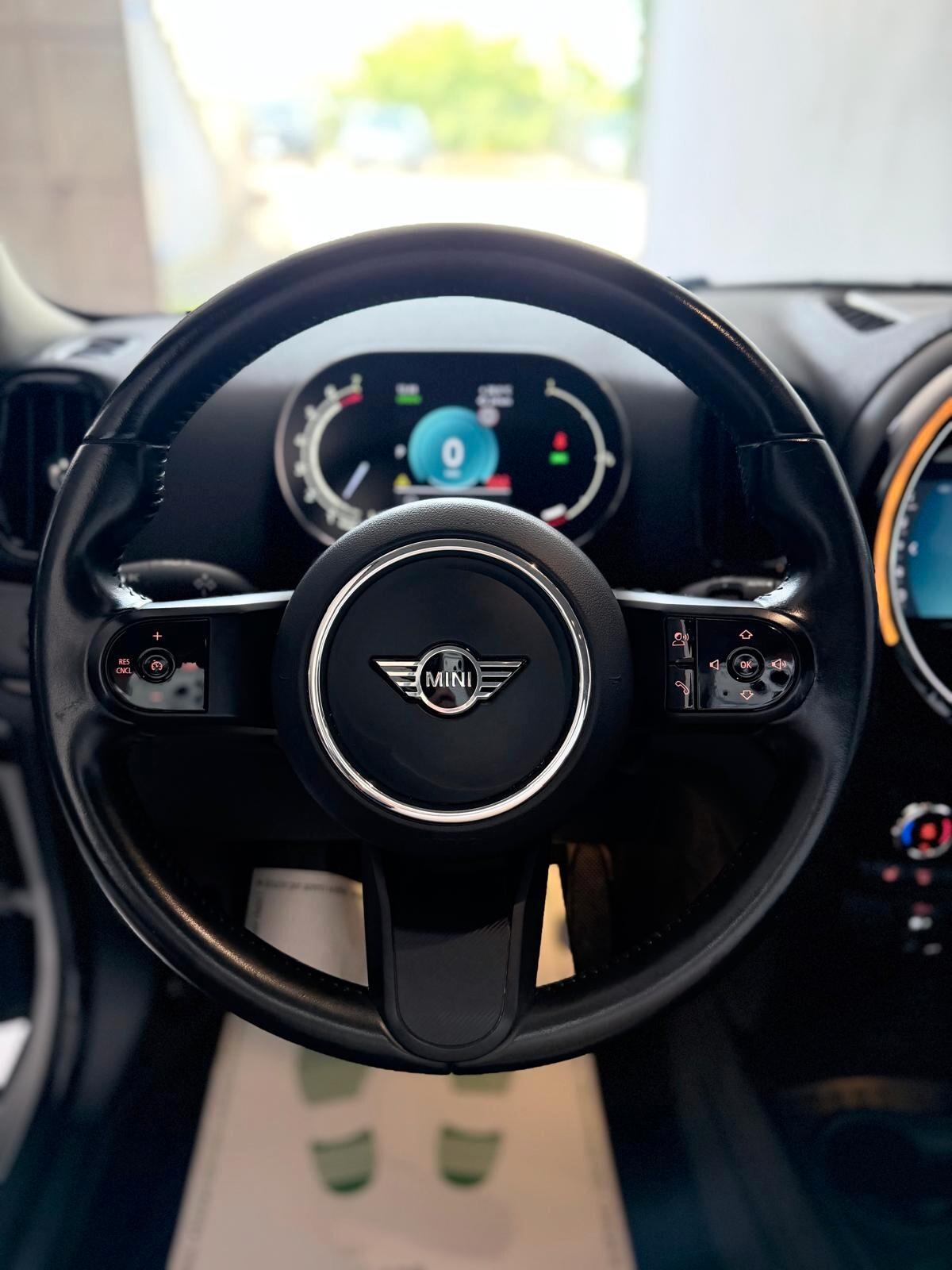 Mini Cooper Countryman 1.5 Essential auto