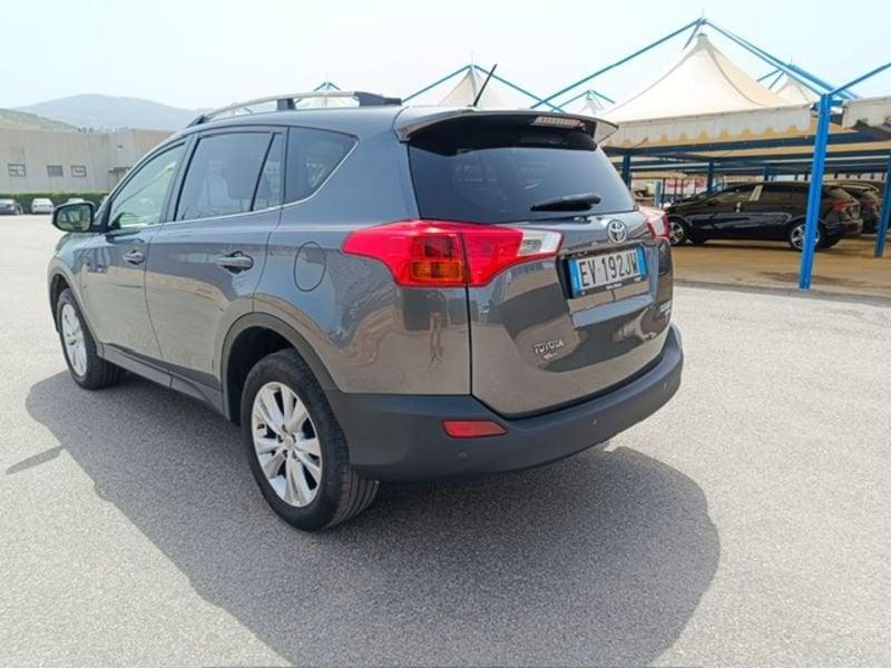 Toyota RAV4 RAV4 2.2 D-CAT A/T 4WD Lounge