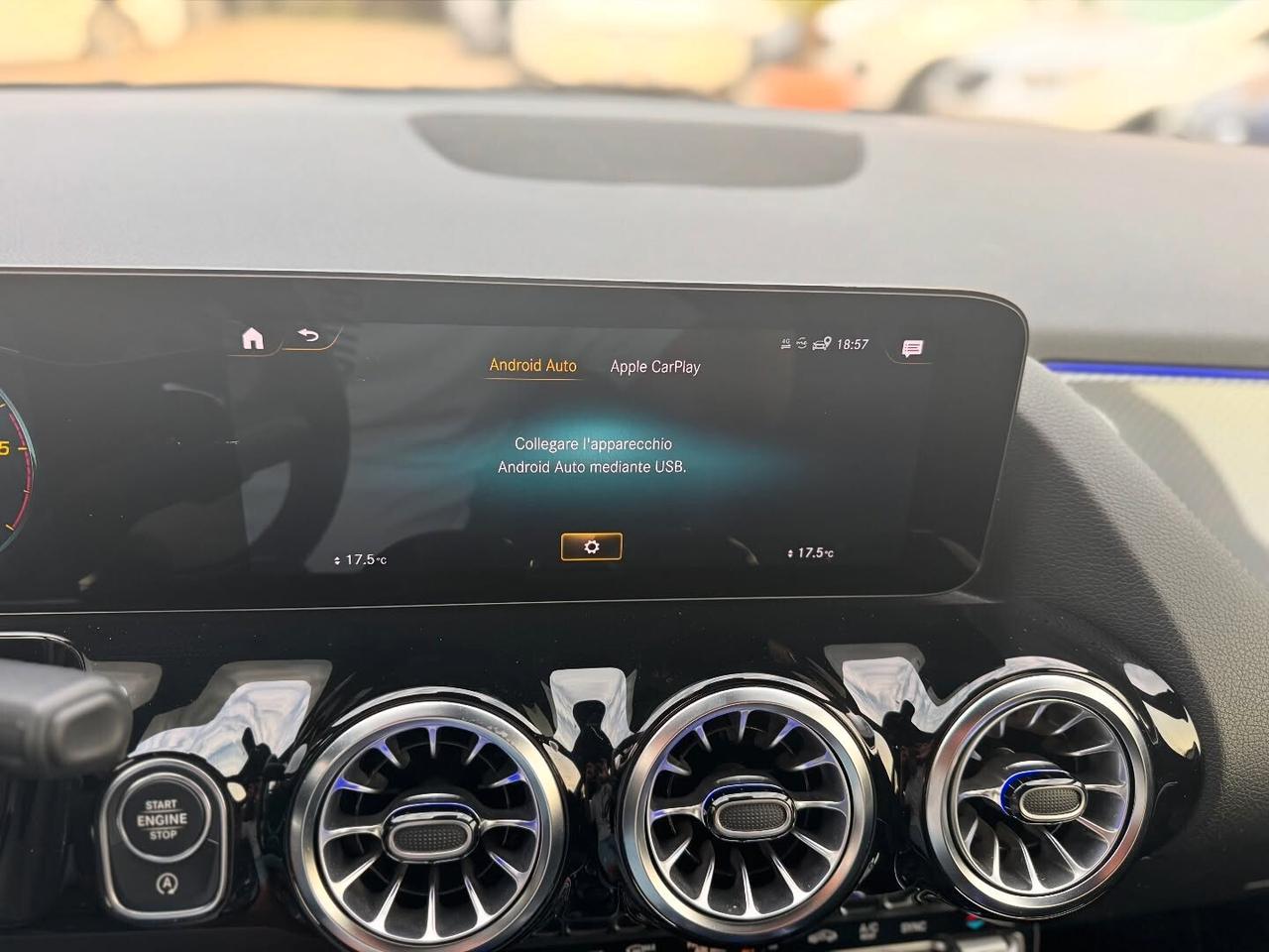 MERCEDES GLA 200d PREMIUM AMG