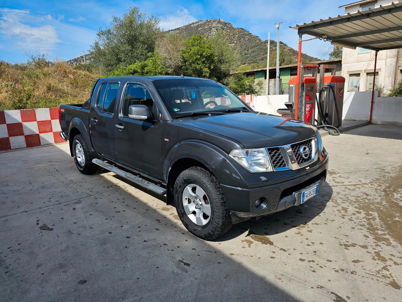 Nissan Navara 2.5 dCi 4 porte Double Cab Sport