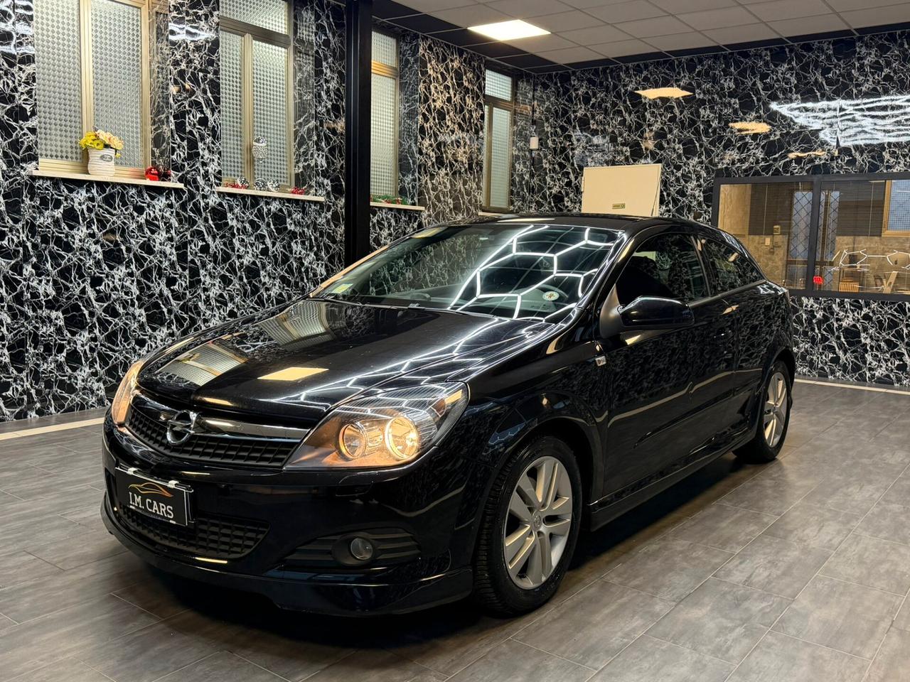 Opel Astra GTC 1.4 16V Twinport 3 porte Enjoy