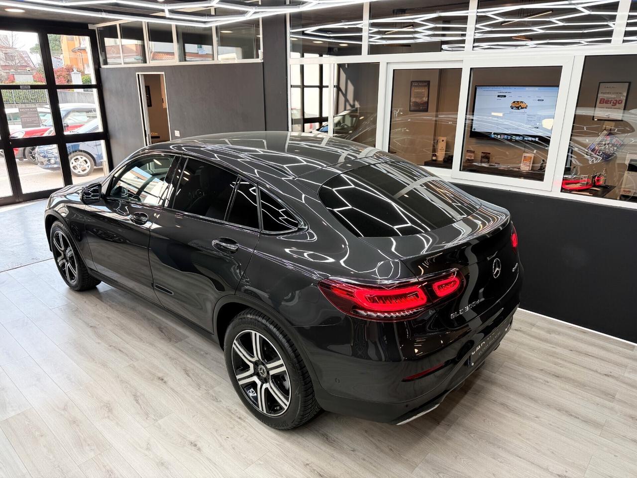 Mercedes-Benz GLC Coupé 300d 4Matic Premium Interni