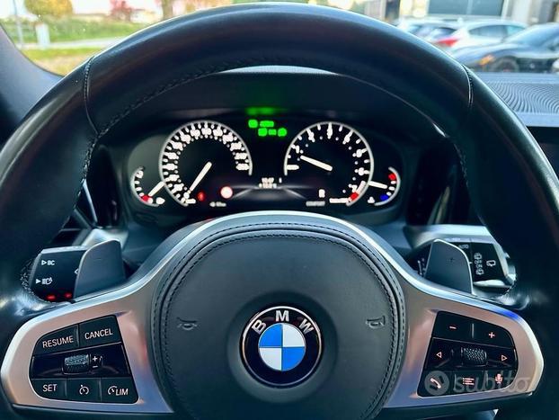 BMW 330 i Touring M-sport