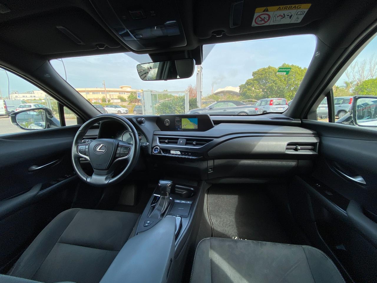 Lexus UX 250h 2.0 Business 2wd 184 CV cvt