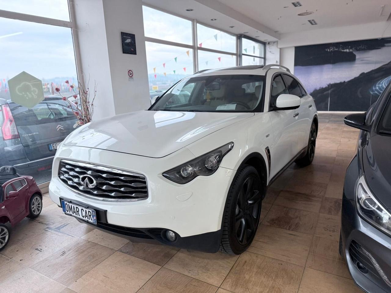 Infiniti FX30d 3.0 DIESEL 2011 TOP!