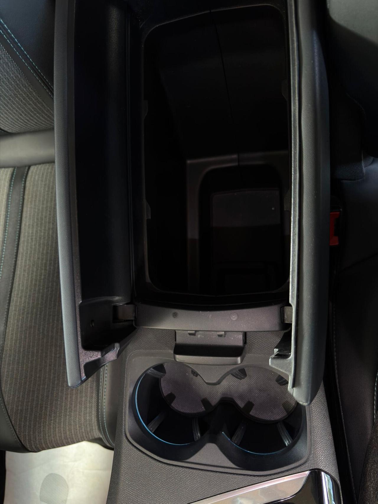 Peugeot 3008 HDi 130 S&S EAT8 Allure