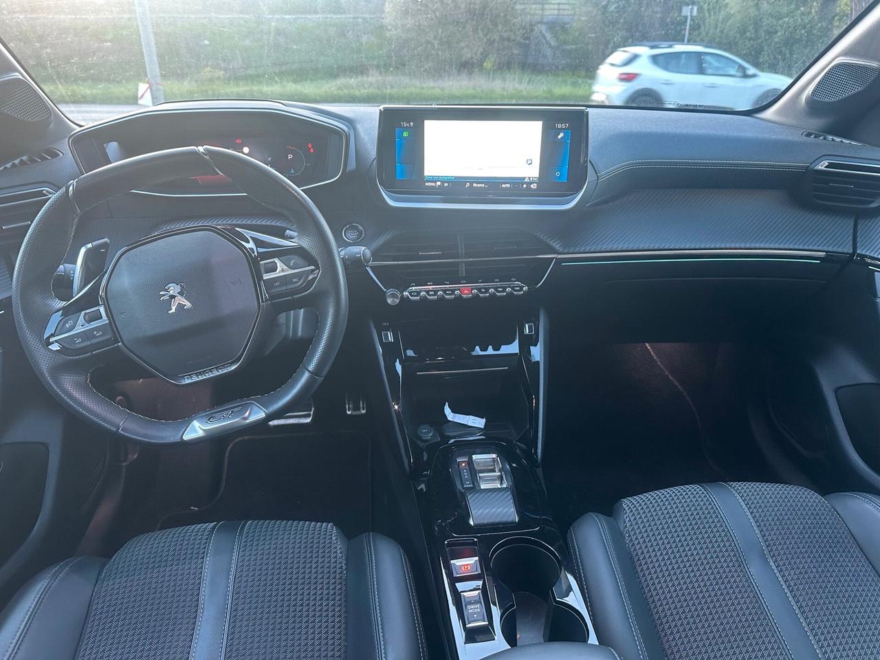 Peugeot 208 PureTech 130 Stop&Start EAT8 5 porte GT