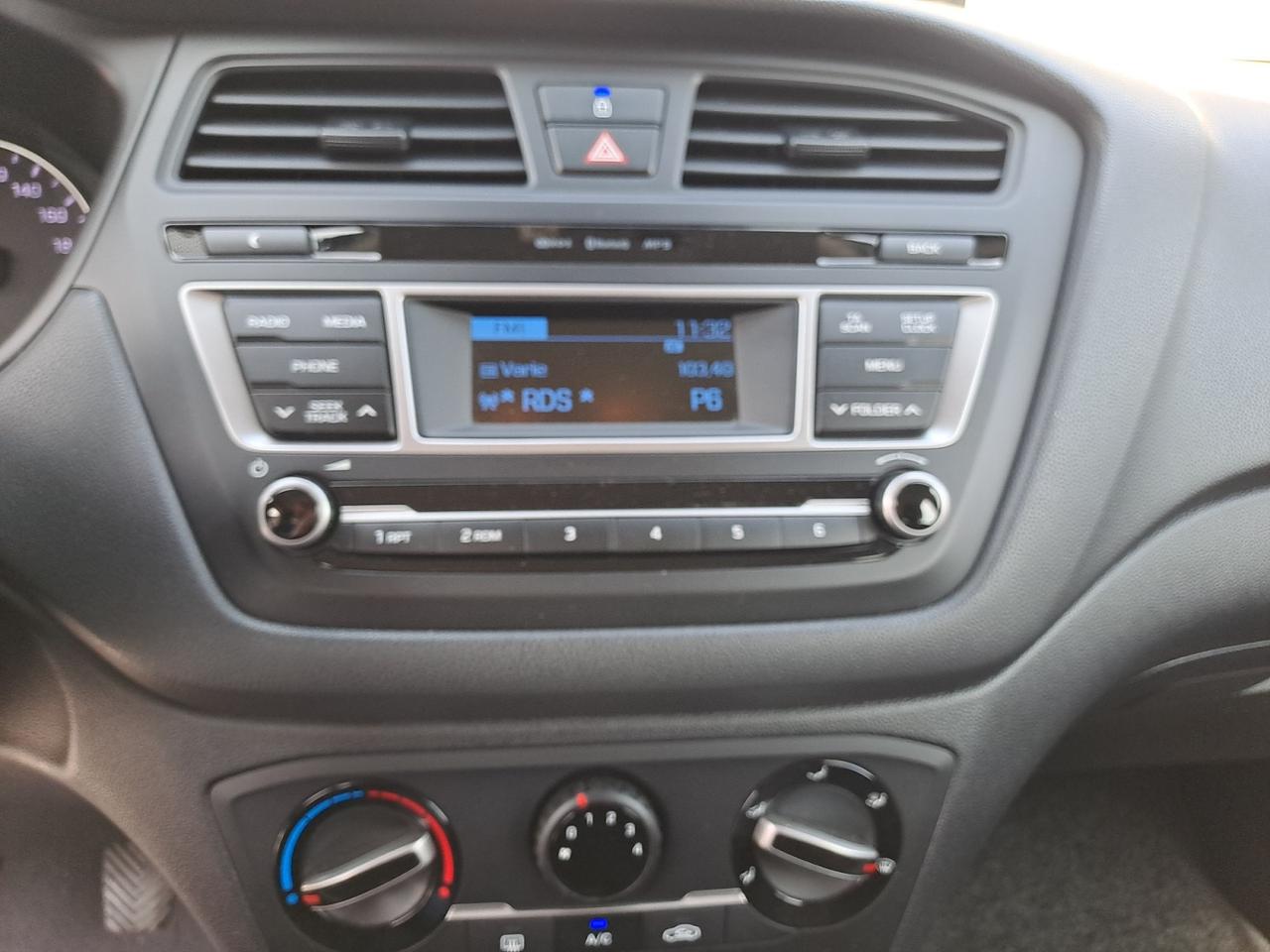 HYUNDAI i20 2ª serie - i20 1.2 84 CV 5 porte Comfort