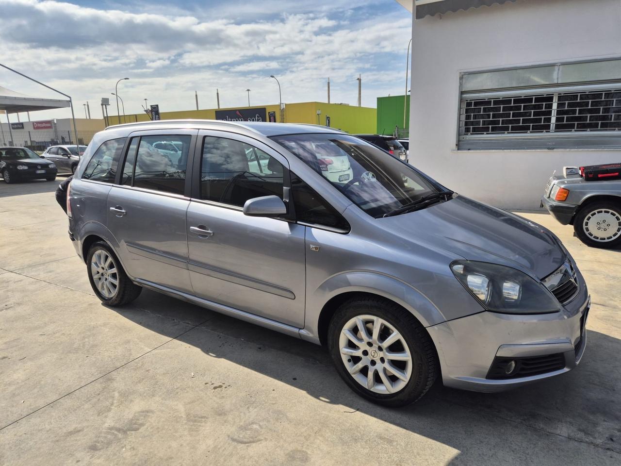 Opel Zafira 1.9 CDTI 120CV Cosmo 7 POSTI