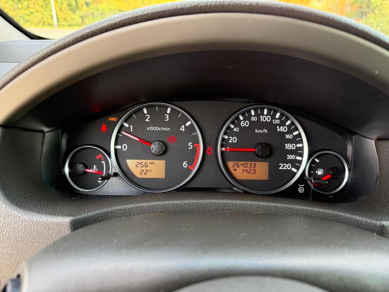 Nissan Pathfinder 2.5 dCi Sport Platinum