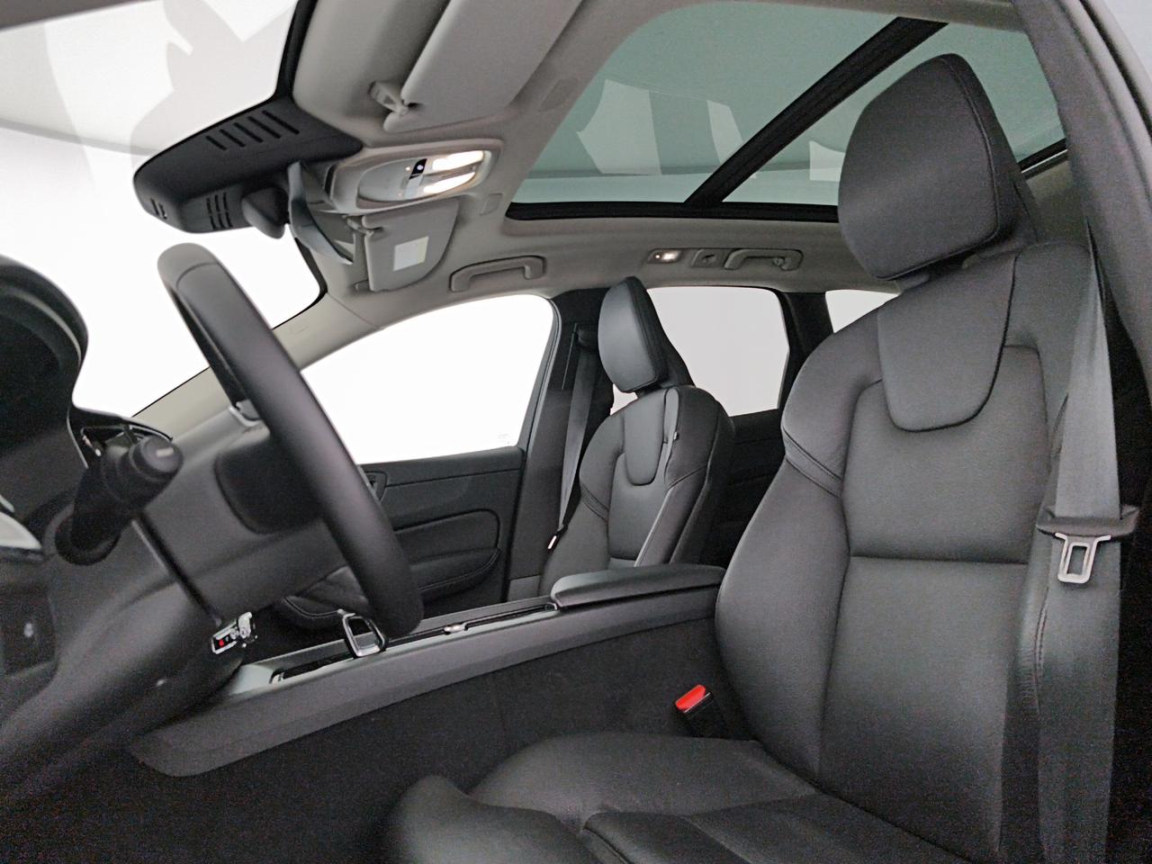 VOLVO XC60 N1 2.0 B4 d Plus Dark