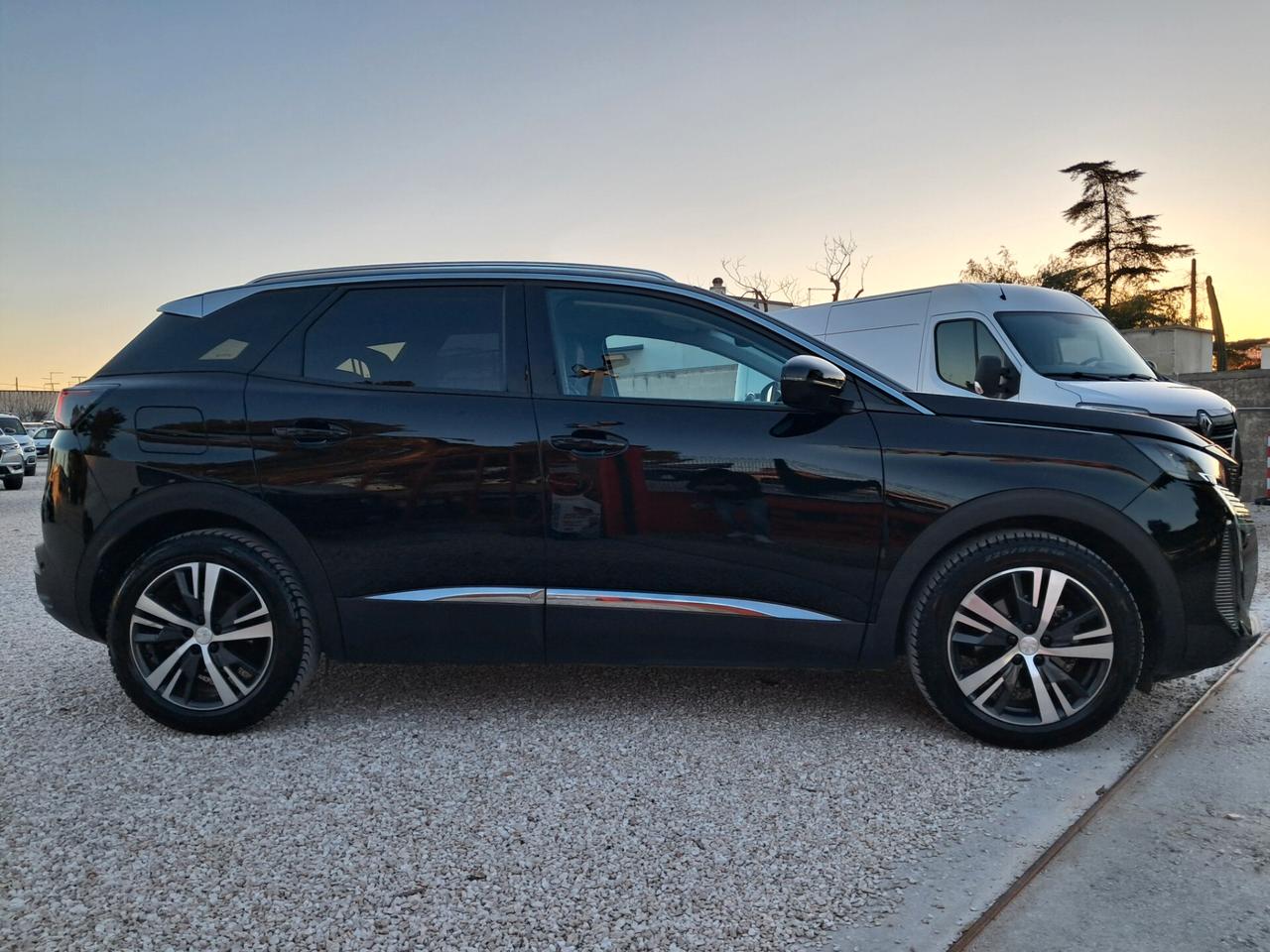 Peugeot 3008 BlueHDi 130cv EAT8 Allure *LED-PELLE-NAVY*