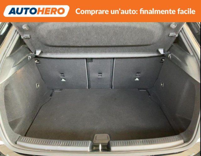 MERCEDES-BENZ A 200 Premium