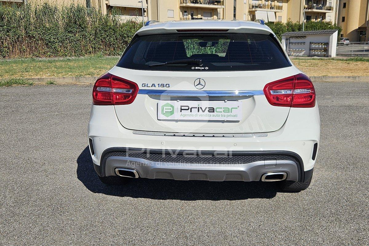 MERCEDES GLA 180 Premium