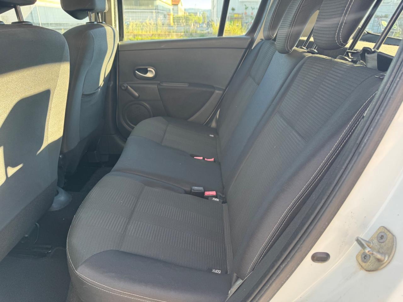 Renault Clio 1.2 16V 5 porte Luxe