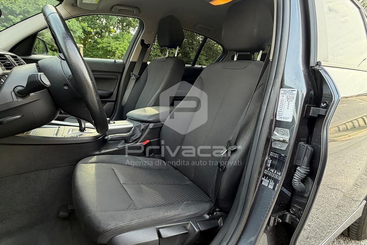BMW 118d 5p. Advantage