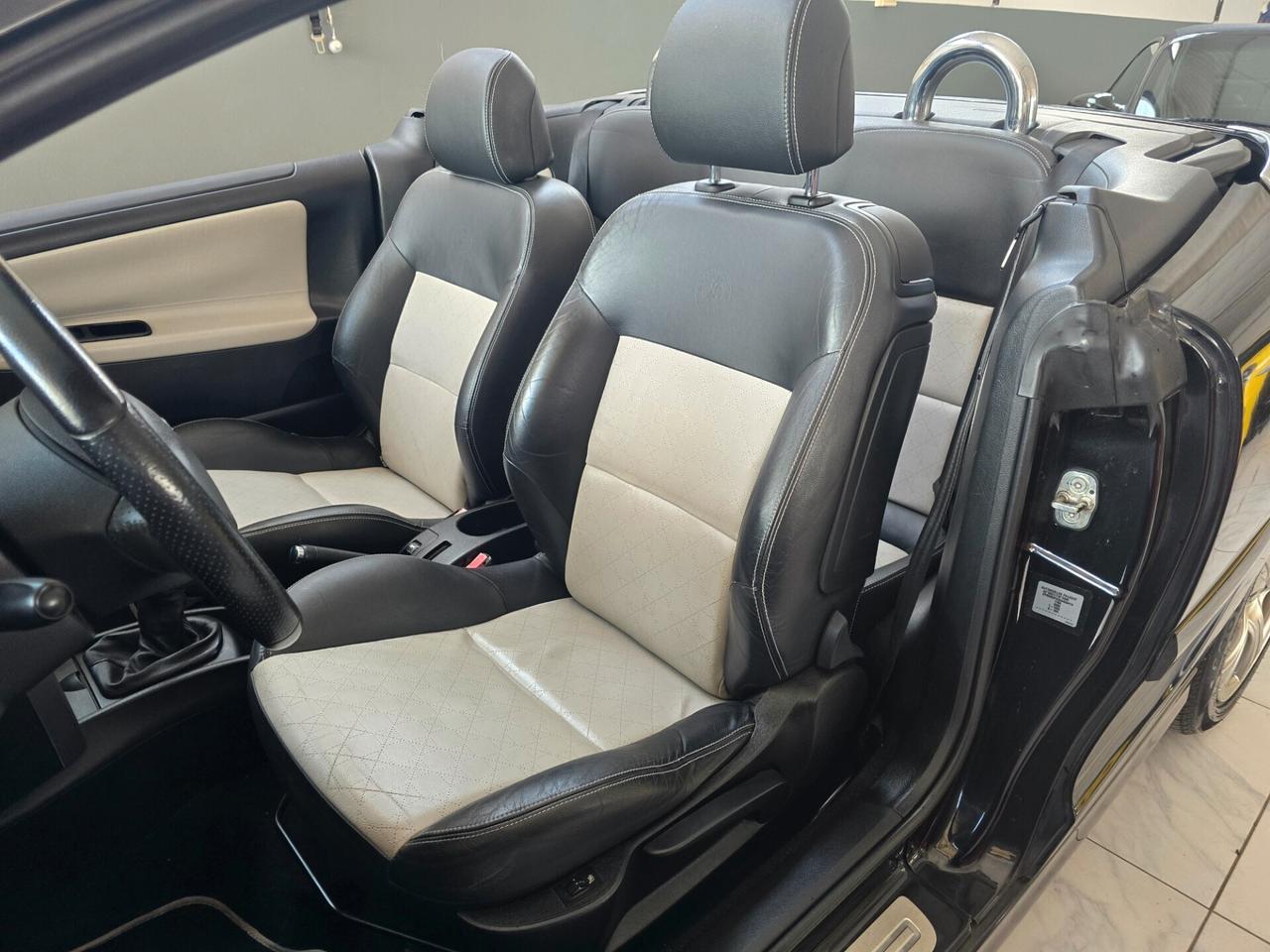 Peugeot 207 1.6 THP 150CV CC Roland Garros