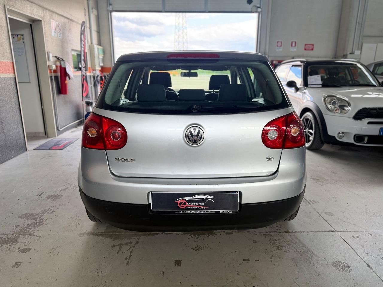 Volkswagen Golf comfortline 1.6 METANO NEOPATENTATI