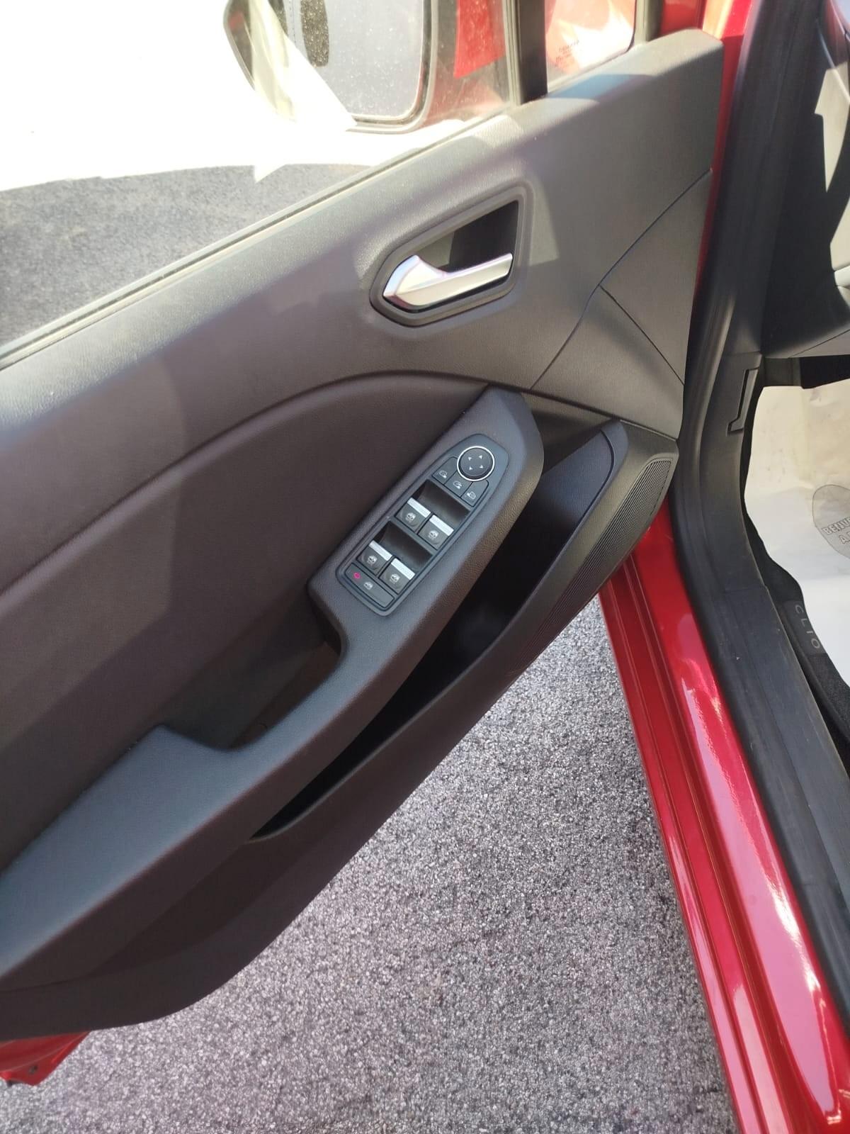 Renault Clio TCe 12V 100 CV GPL 5 porte Business