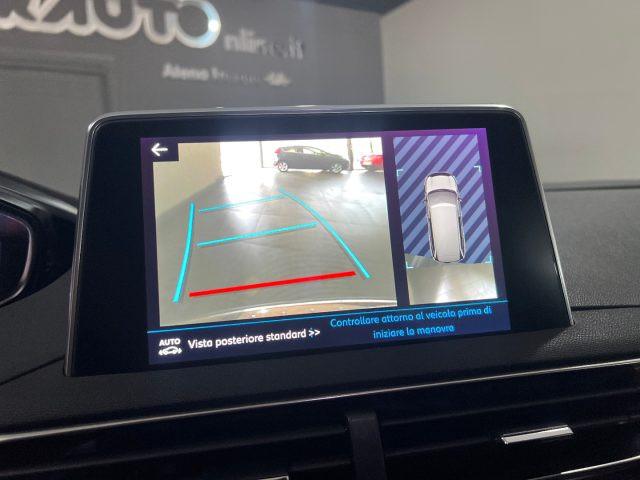 PEUGEOT 5008 BlueHDi 130 S&S Allure
